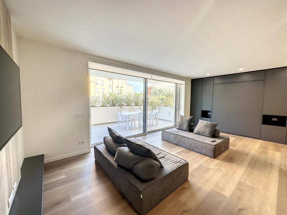Ad Suite Apartment Riva del Garda Eksteriør bilde