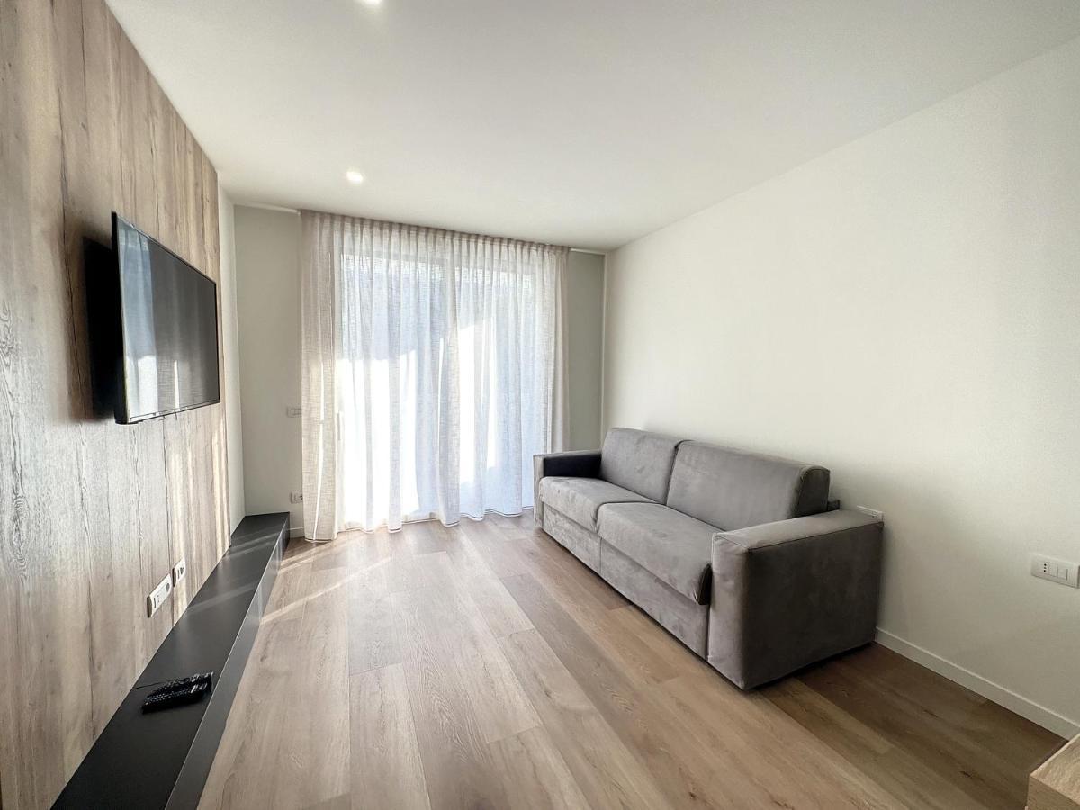 Ad Suite Apartment Riva del Garda Eksteriør bilde