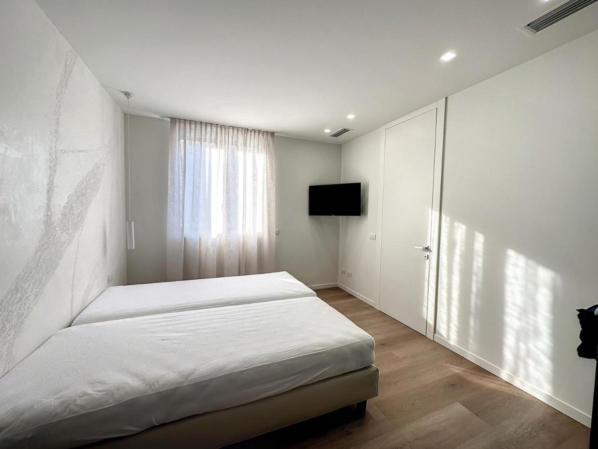 Ad Suite Apartment Riva del Garda Eksteriør bilde
