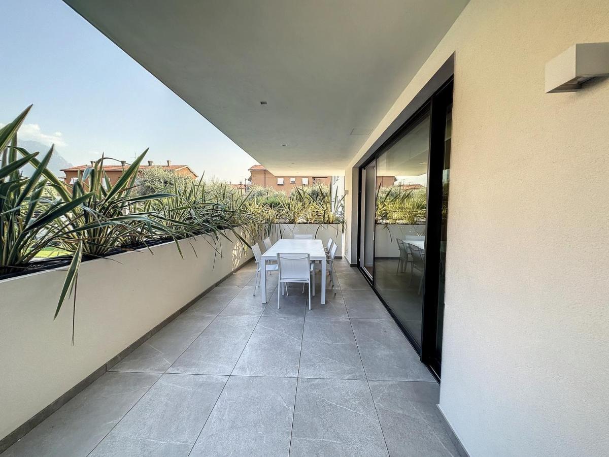 Ad Suite Apartment Riva del Garda Eksteriør bilde