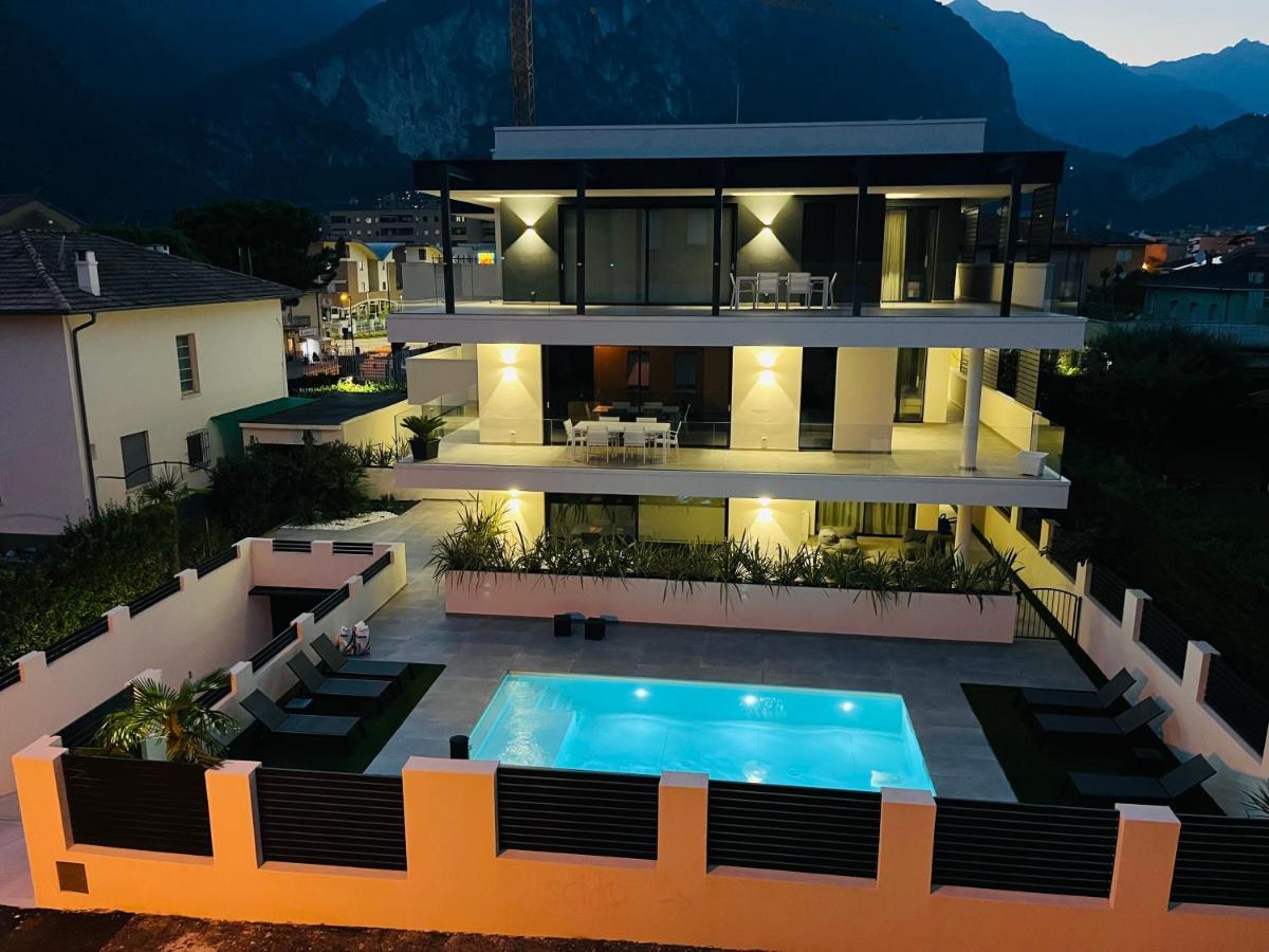 Ad Suite Apartment Riva del Garda Eksteriør bilde