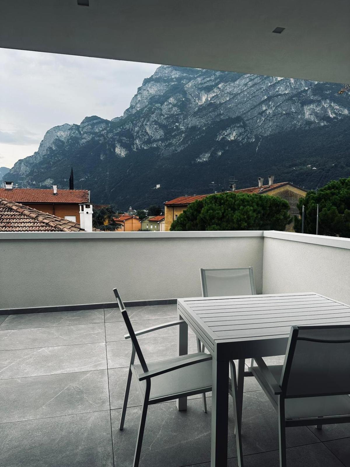 Ad Suite Apartment Riva del Garda Eksteriør bilde
